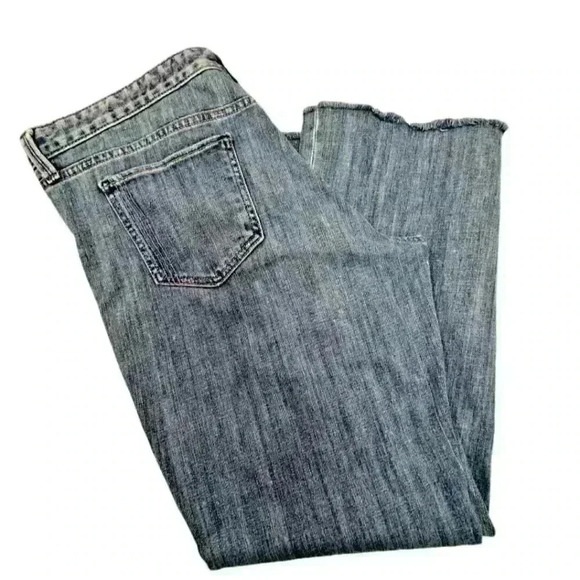 GAP Mid-Rise Straight Leg Jeans Raw Hem Light Wash Stretch Size 18R - Picture 5 of 5